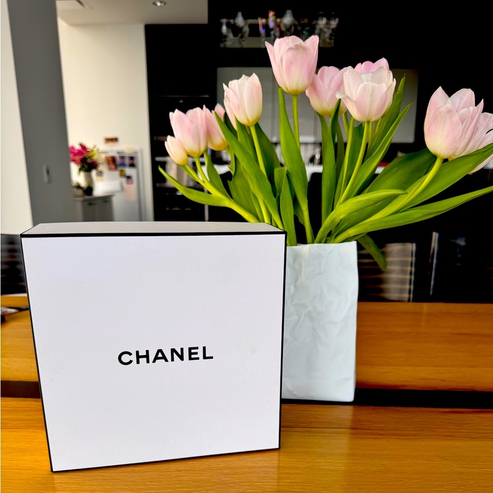 Chanel White Gift Box